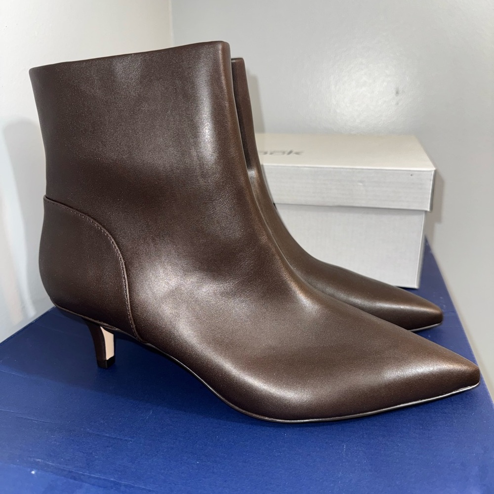 Chic Brown Leather Ankle Boots